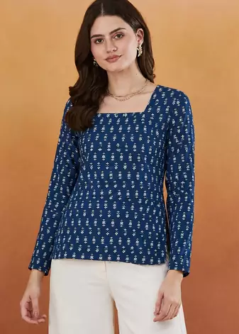 Women's rayon handprinted designer casual wear ethnic blue short kurti