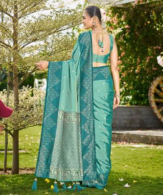 Women sea green silk blend banarasi jacquard woven saree with blouse 2