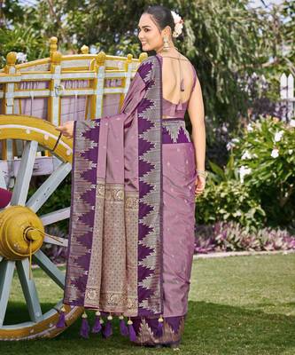 Women dusty mauve silk blend banarasi jacquard woven saree with blouse 2