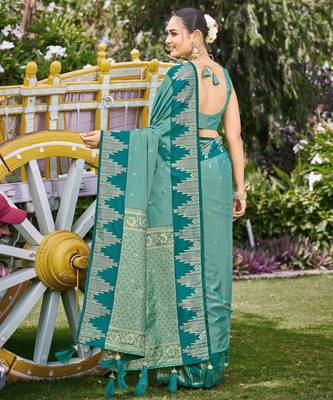 Women sea green silk blend banarasi jacquard woven saree with blouse 2