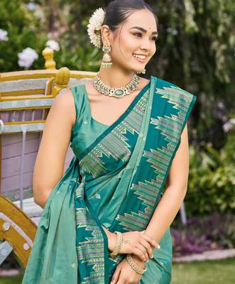 Women sea green silk blend banarasi jacquard woven saree with blouse 3