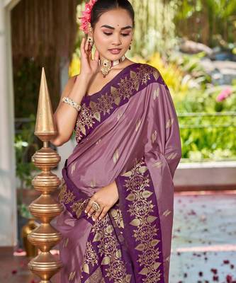 Women dusty mauve silk blend banarasi jacquard woven saree with blouse 3