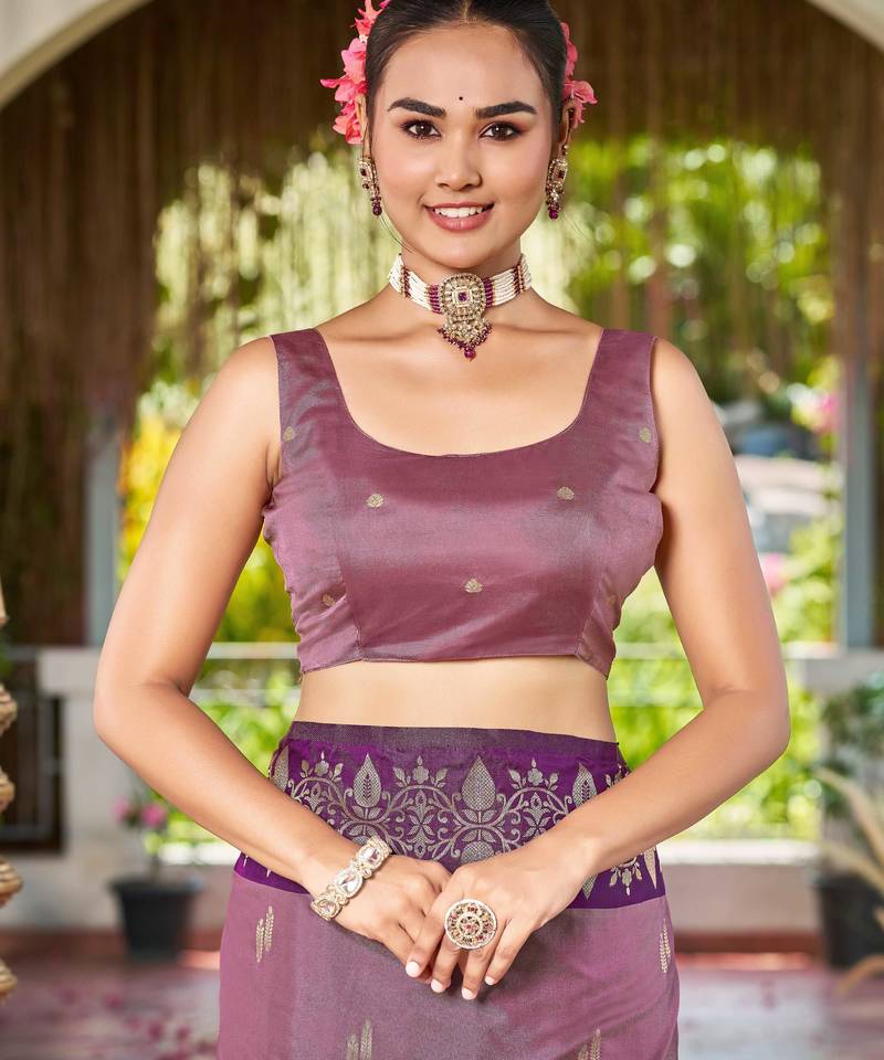 Women dusty mauve silk blend banarasi jacquard woven saree with blouse