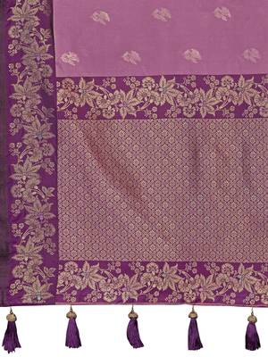 Women dusty mauve silk blend banarasi jacquard woven saree with blouse 5