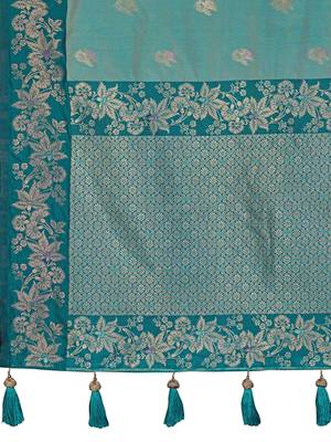 Women sea green silk blend banarasi jacquard woven saree with blouse 5