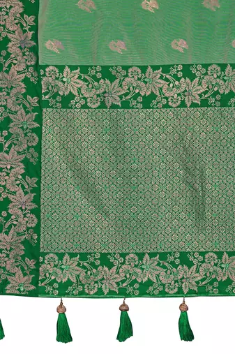 Women emerald green silk blend banarasi jacquard woven saree with blouse