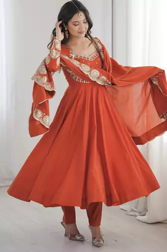 Roman silk blend embroidered gown set with chanderi dupatta