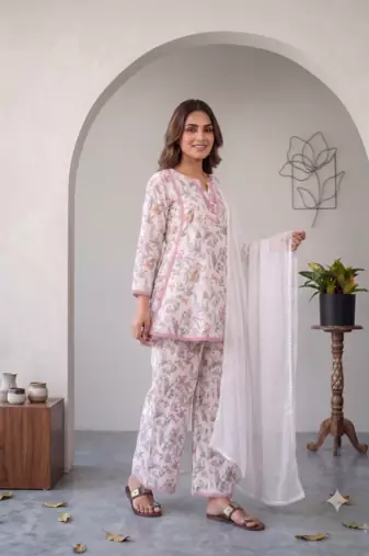 Floral print short kurti with farshi pant and dupatta set