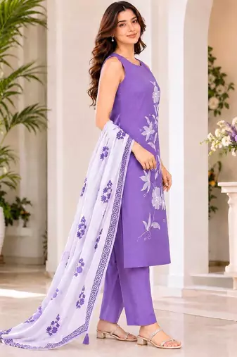 Lavendar embroidered sleeveless kurti set with trousers and white contrast dupatta