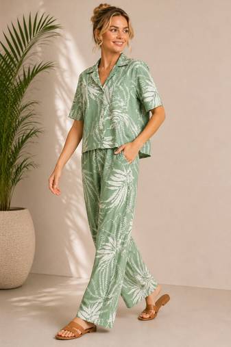 Women green  printed co-ord set