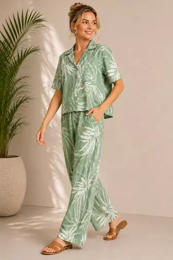 Women green  printed co-ord set