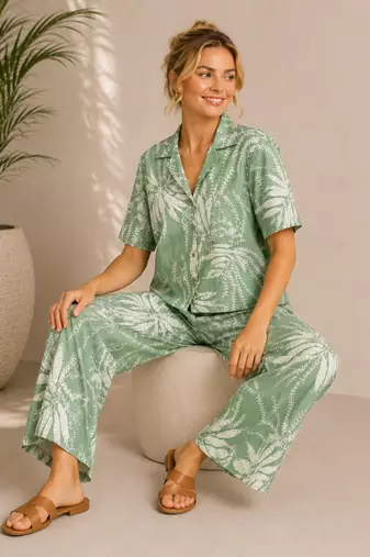 Women green  printed co-ord set