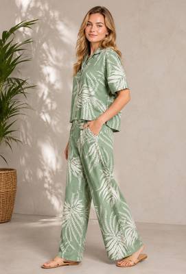 Women green  printed co-ord set 3