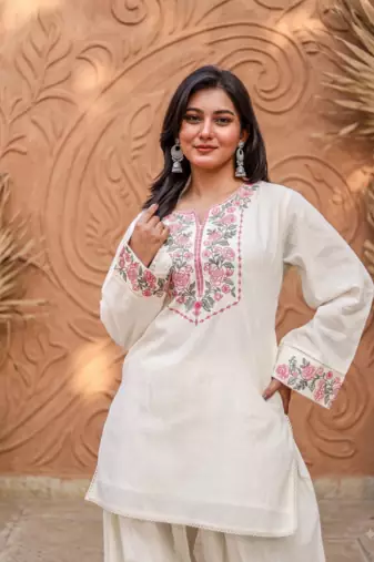 Women off white & pink floral embroidered farshi salwar suit set