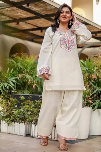 Women off white & pink floral embroidered farshi salwar suit set