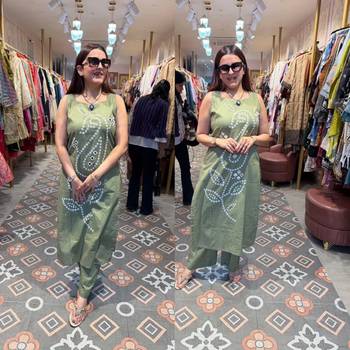 Green pure cotton mirror work bandhani printed kurta set 1