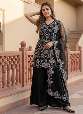 Black Color Embroidery And Sequance Work Georgete Salwar Suit 2