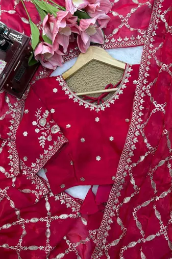 Red Color Thred With Sequnce Work Silk Blend Saree