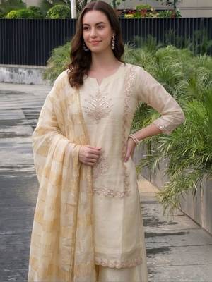 Women Ethnic Motifs Embroidered Regular Thread Work Silk Chiffon Kurta with Palazzos & With Dupatta 6