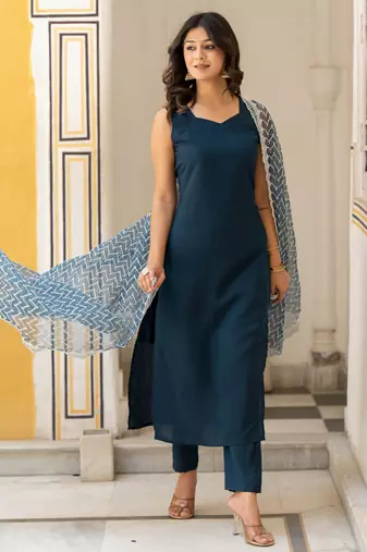 Pure Silk Jacquard Straight Kurta With Trousers & Dupatta