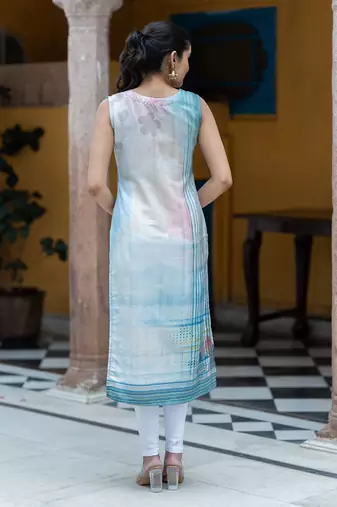 Digital Printed V-Neck Straight Kurta