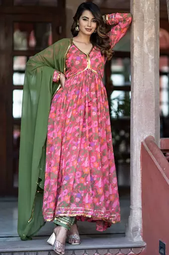 Floral Printed V-Neck Long Sleeves Kurta with Trousers & With Dupatta