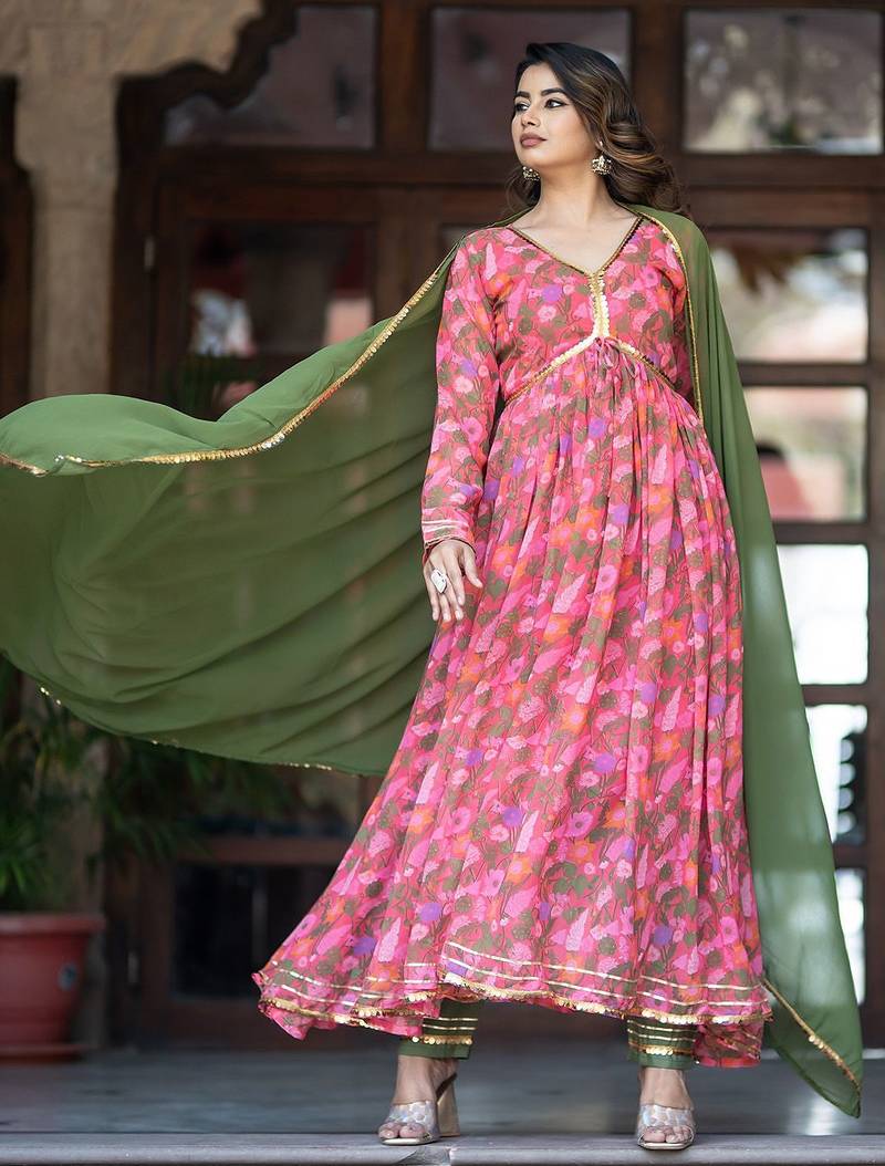 Floral Printed V-Neck Long Sleeves Kurta with Trousers & With Dupatta