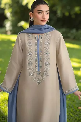 Women Ethnic Motifs Embroidered Regular Mirror Work Chanderi Silk Kurta with Trousers & With Dupatta