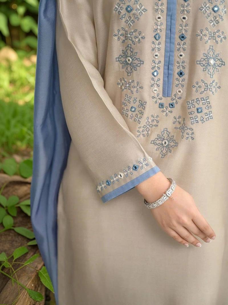 Women Ethnic Motifs Embroidered Regular Mirror Work Chanderi Silk Kurta with Trousers & With Dupatta