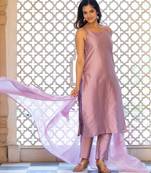 Women Regular Kurta with Trousers & With Dupatta