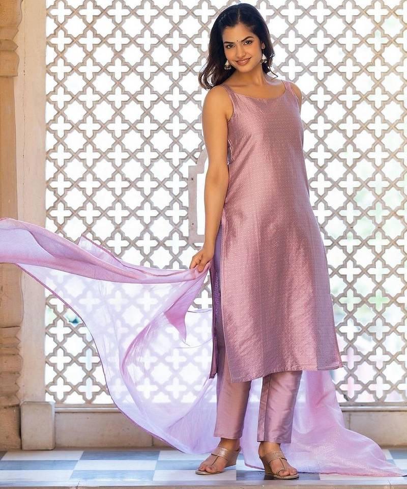 Women Regular Kurta with Trousers & With Dupatta