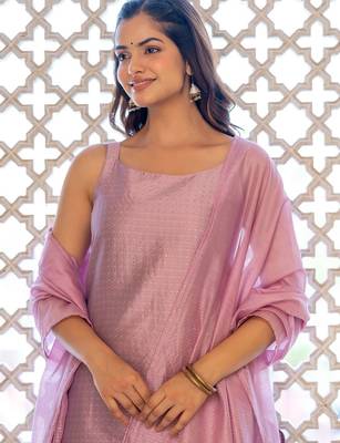 Women Regular Kurta with Trousers & With Dupatta 5