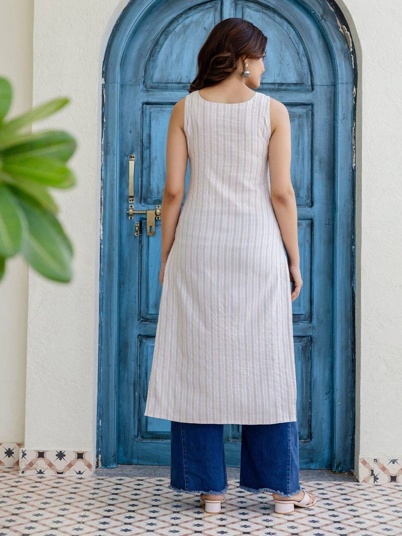 Women Striped Round Neck Sleeveless Kurta