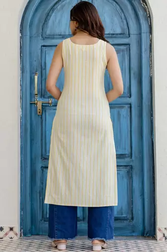 Women Printed Pastels Jacquard Kurta