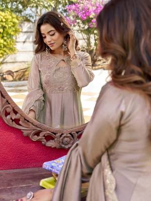 Women Ethnic Motifs Embroidered Panelled Thread Work Kurta with Trousers & With Dupatta 3