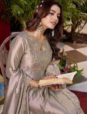 Women Ethnic Motifs Embroidered Panelled Thread Work Kurta with Trousers & With Dupatta 5