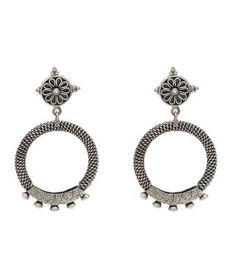 Silver plated pearl circular stud earrings 1