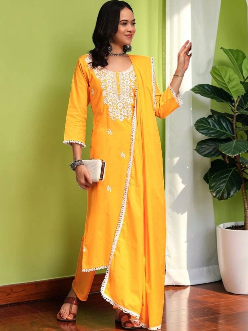 Women Ethnic Motifs Thread Work Pure Cotton Kurta with Trousers & Dupatta