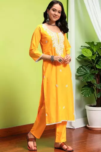 Women Ethnic Motifs Thread Work Pure Cotton Kurta with Trousers & Dupatta