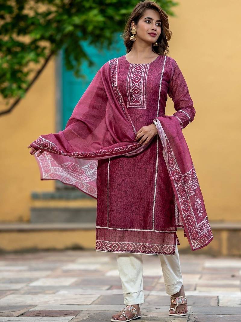 Women Ethnic Motifs Printed Regular Chanderi Silk Kurta with Trousers & With Dupatta