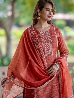 Women Ethnic Motifs Printed Regular Chanderi Silk Kurta with Trousers & With Dupatta 2