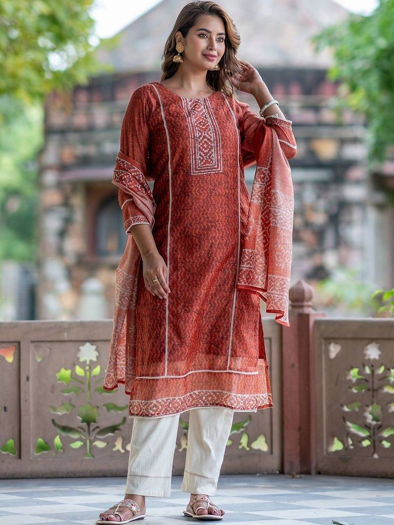 Women Ethnic Motifs Printed Regular Chanderi Silk Kurta with Trousers & With Dupatta