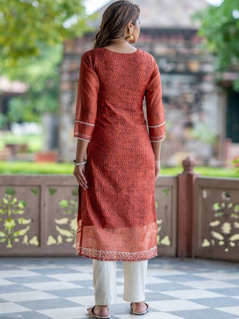 Women Ethnic Motifs Printed Regular Chanderi Silk Kurta with Trousers & With Dupatta