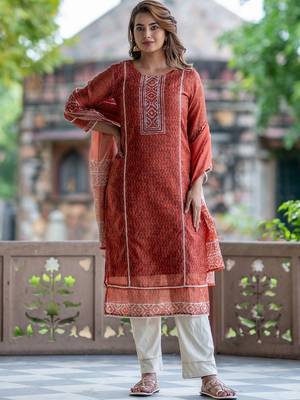 Women Ethnic Motifs Printed Regular Chanderi Silk Kurta with Trousers & With Dupatta 5
