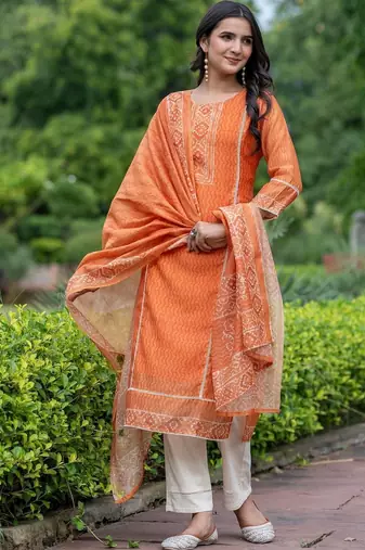 Women Ethnic Motifs Printed Regular Chanderi Silk Kurta with Trousers & With Dupatta
