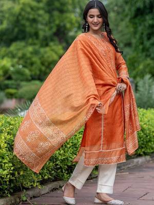 Women Ethnic Motifs Printed Regular Chanderi Silk Kurta with Trousers & With Dupatta 3