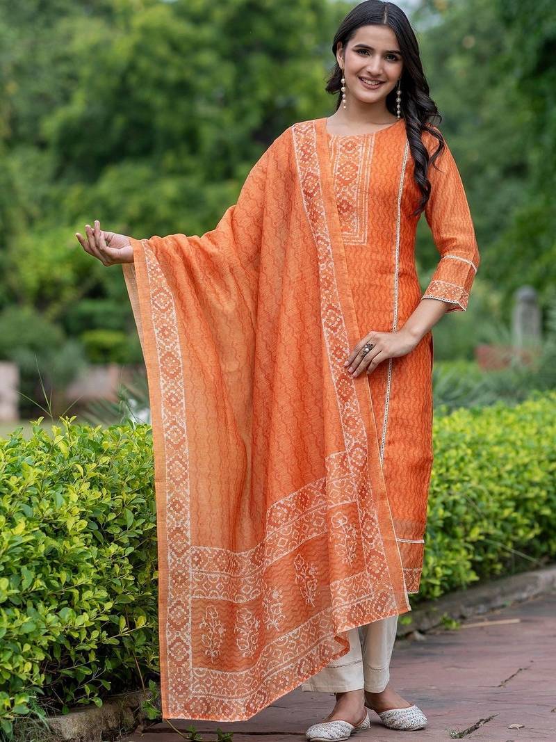 Women Ethnic Motifs Printed Regular Chanderi Silk Kurta with Trousers & With Dupatta