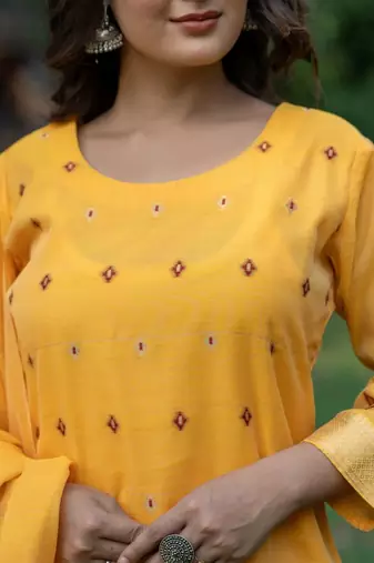 Women Ethnic Motifs Regular Kurta with Trousers & With Dupatta