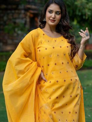 Women Ethnic Motifs Regular Kurta with Trousers & With Dupatta 6