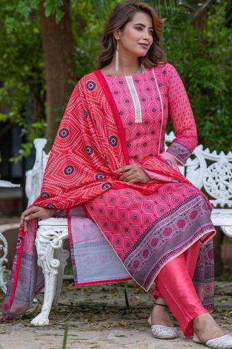 Women Ethnic Motifs Printed Regular Kurta with Trousers & With Dupatta